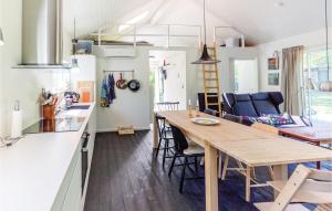 Three-Bedroom Holiday Home In Hojby