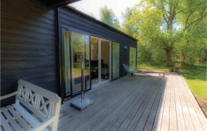 Three-Bedroom Holiday Home In Hojby