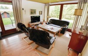 Three-Bedroom Holiday Home In Sydals