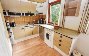 Three-Bedroom Holiday Home In Sydals