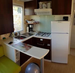 Campings Camping Les Charmettes-Mobile Home Vacances : photos des chambres