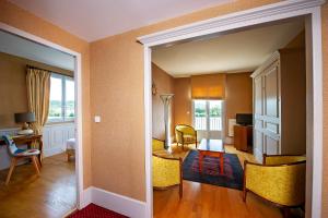 Hotels Hotellerie Beau Rivage : Suite (2 Personnes)