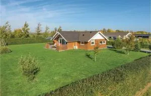 Three-Bedroom Holiday Home In Sydals - Skovby