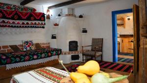 Casa Colț din Maramureș - Old Traditional House