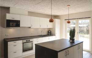 Three-Bedroom Holiday Home In Vaggerlose