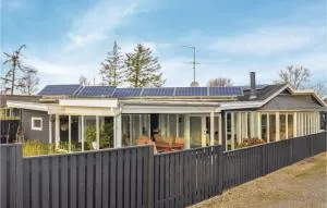 Five-Bedroom Holiday Home In Otterup - Otterup