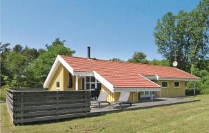 obrázek - Amazing Home In Aakirkeby With 4 Bedrooms, Sauna And Wifi