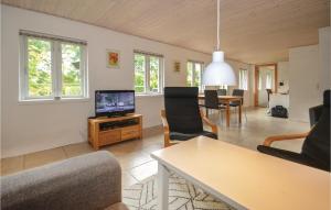 Two-Bedroom Holiday Home In Stege