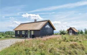 Three-Bedroom Holiday Home In Knebel