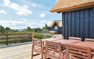 Three-Bedroom Holiday Home In Knebel