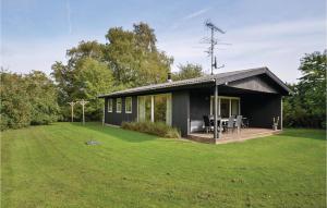 Three-Bedroom Holiday Home In Sydals