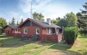 Three-Bedroom Holiday Home In Vig