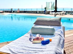 AMADORES BEACH & OCEAN VIEWS