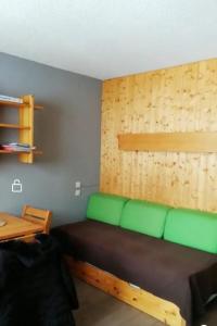 Studio 1 pièce PLAGNE VILLAGE 4 personnes 2050 M PIED DES PISTES