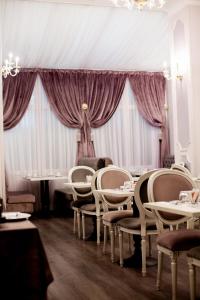 Hotels Hotel restaurant Oasis : photos des chambres