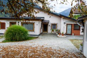 Апартамент Ferienwohnungen Angermaier Флаттах Австрія