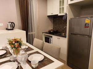 Execlusive Seaview 1 bedroom suite with toproof pool at The Patio Bangsaen