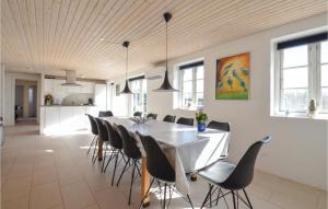 Five-Bedroom Holiday Home In Ulfborg