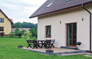 Holiday Home Kolczewo with Lake View 04