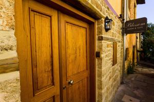 Blossom rooms & suite