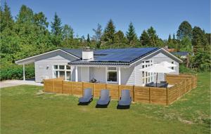 Four-Bedroom Holiday Home Ebeltoft With A Fireplace 04