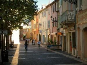 Appartements Sublime Studio au coeur historique de Frejus : photos des chambres