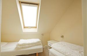 Two-Bedroom Apartment In Gudhjem