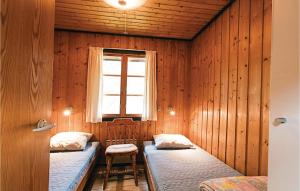 3 Bedroom Amazing Home In Aakirkeby