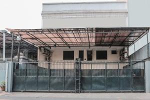 Capital O 141 Fatmawati Cozy Residence