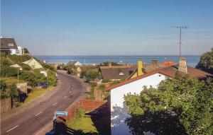 Two-Bedroom Apartment In Tisvildeleje