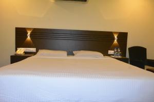 HotelSeason