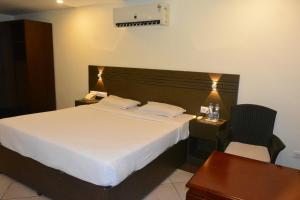 HotelSeason
