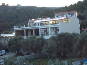 Rhodon House Skiathos Greece