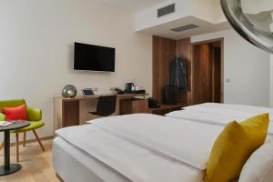 Standard Double or Twin Room room in Hotel Passage