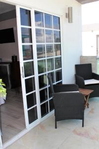 Barefoot Caye Caulker Hotel