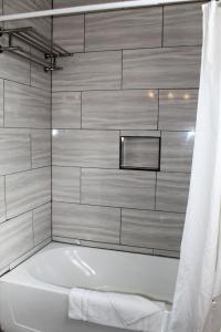 Barefoot Caye Caulker Hotel