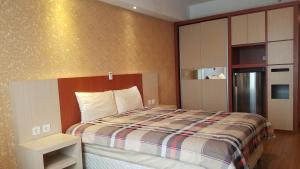 Lavenderbnb Room 10 at Mataram City Apartment