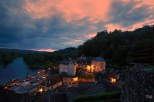 Au coeur de Beynac, gite authentique et confortable