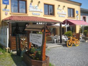 Auberge Hôtel chambre Tout Confort B-B et Restaurant Les Colombes