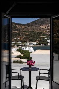 SifnosLiving A1 Sifnos Greece