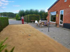 DE SMISHOEVE met kinderpret, dieren en wellness