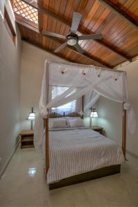 Zen Villa 1 - Three bedroom Luxury Villa with Private Garden -Playa Chiquita