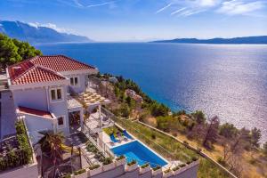 4 stern ferienhaus Villa S&A with heated private pool, 3 bedrooms, 3 bathrooms, playground Mimice Kroatien