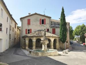 Maisons de vacances Maison de village : photos des chambres