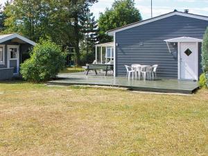 Three-Bedroom Holiday Home  room in Holiday home Væggerløse LXII