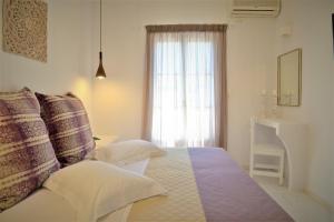 Dioni lux inn Milos Greece