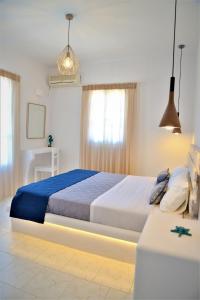 Dioni lux inn Milos Greece