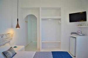 Dioni lux inn Milos Greece