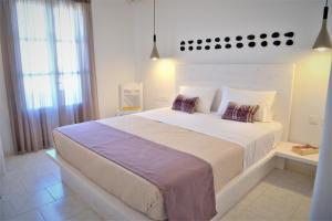 Dioni lux inn Milos Greece