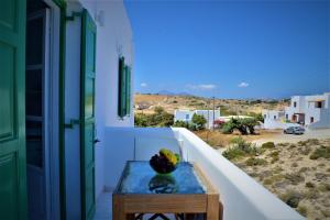 Dioni lux inn Milos Greece